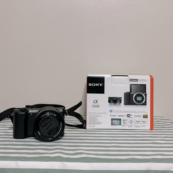 Sony Digital Camera - Picture 1 of 4